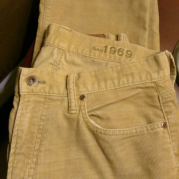 gap 1969 corduroy jeans